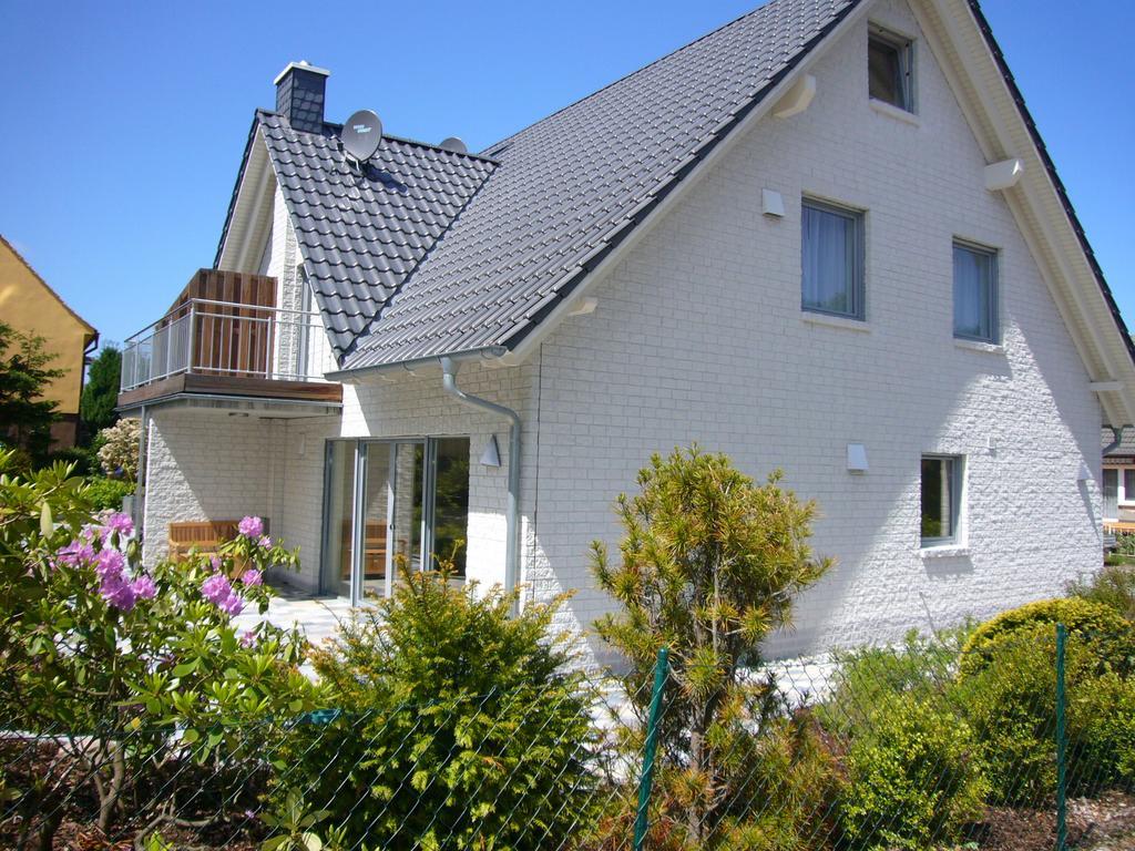 Strandnahes Ferienhaus Mit Terrasse, Strandamsel, Binz Exterior foto